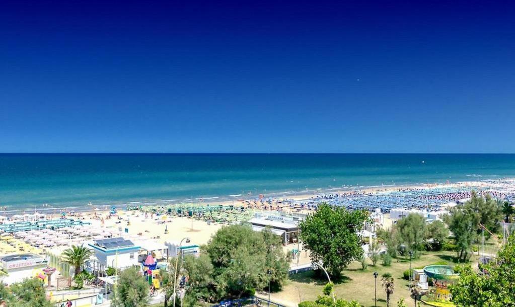 Hotel Los Angeles - Fronte Mare Riccione Zewnętrze zdjęcie