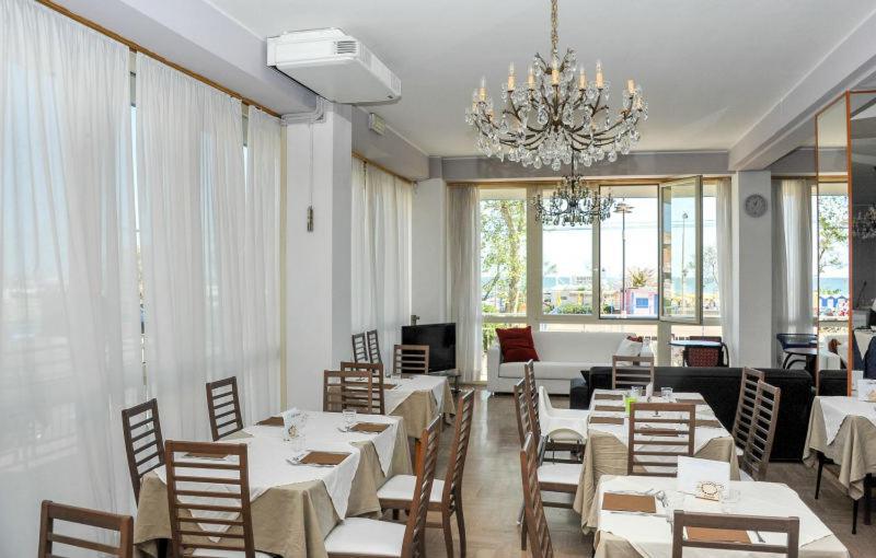Hotel Los Angeles - Fronte Mare Riccione Zewnętrze zdjęcie
