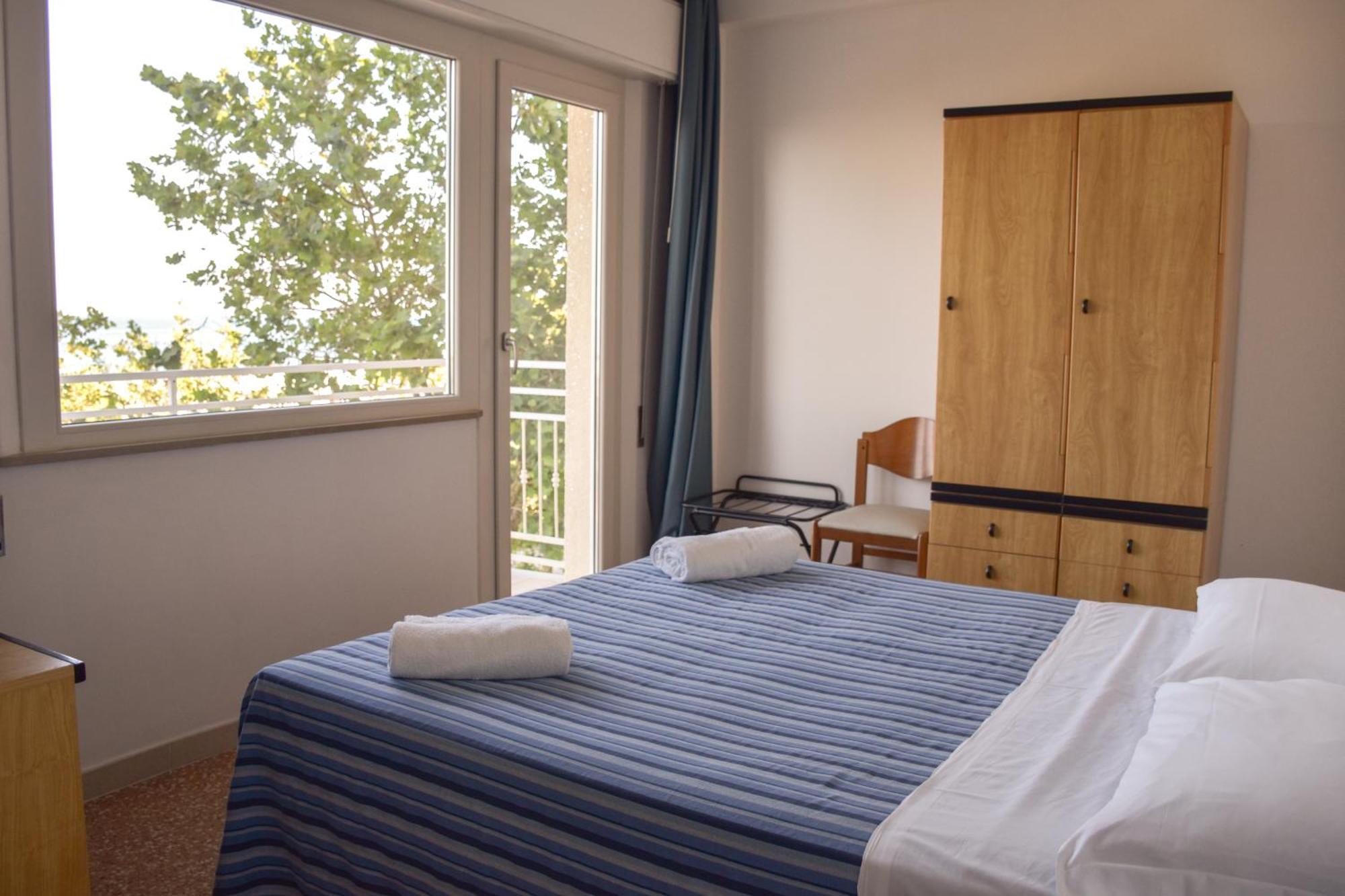 Hotel Los Angeles - Fronte Mare Riccione Zewnętrze zdjęcie